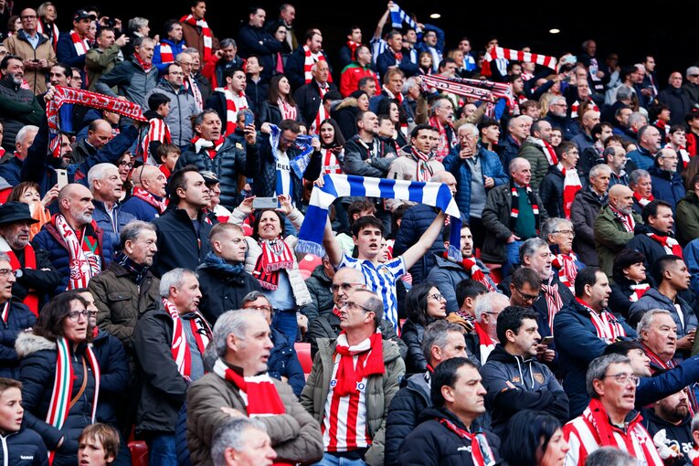 「クボには開幕前から…今はそれ以上の期待だ」MVP→徹底マークで不発も久保建英21歳“バスクダービー両軍サポの熱視線”をカメラマンは見た(11)