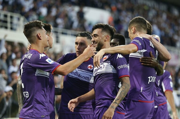 今季開幕から好調を維持するフィオレンティーナ。その躍進の裏には名物会長の存在がある ／ photograph by Getty Images