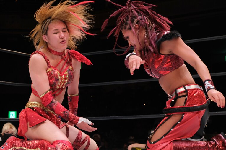 「女子プロレスを背負って立つ」スターダム王者・朱里が語る“朱いベルト”への思い…岩谷麻優戦で「ドローは絶対に嫌だった」理由とは？(36)