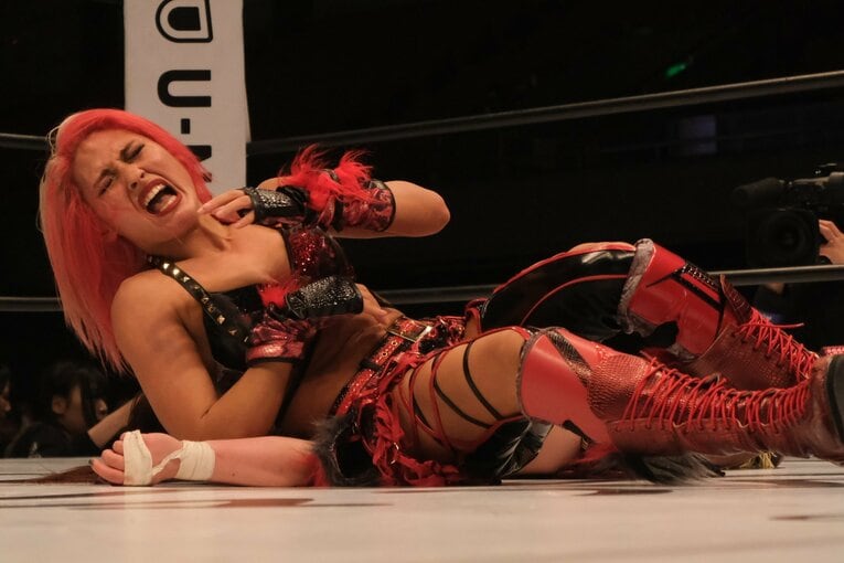 「ジュリアvs鈴季すず」はなぜ“最高に映える”タイトルマッチだったのか？ 試合直後の“姉妹”が明かしたそれぞれの「25分4秒」(91)