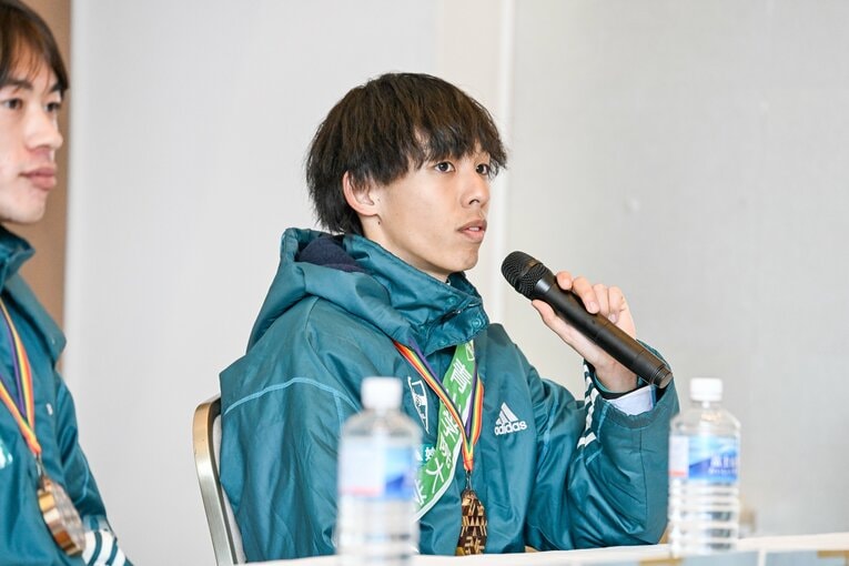 インタビューに答える黒田朝日【2026箱根駅伝】大逆転の5区　©Nanae Suzuki