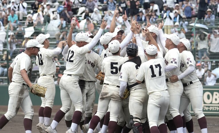 福岡県大会を制し、30年ぶりとなる甲子園での勝利を目指した　©JIJI PRESS