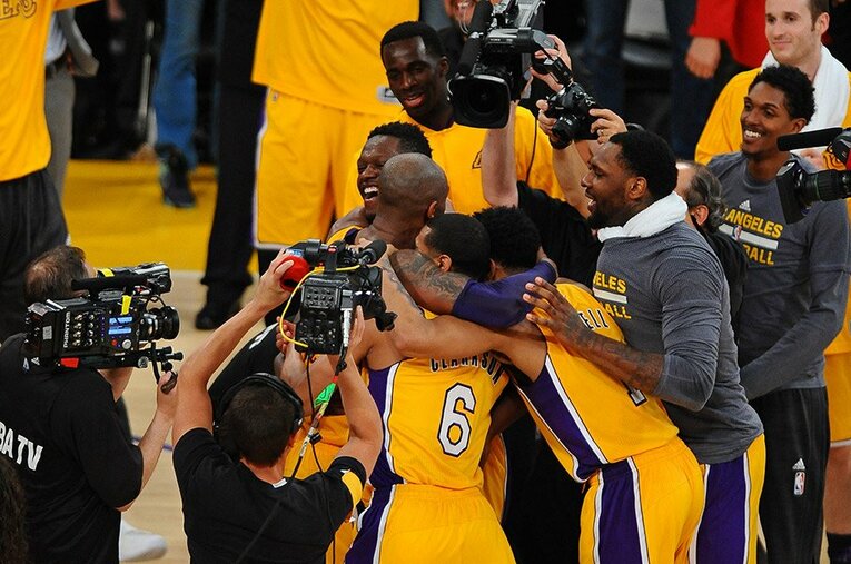 コービーは若手選手らへのメッセージとして「アグレッシブさと闘争本能が大切」と発言。 ／ photograph by Getty Images