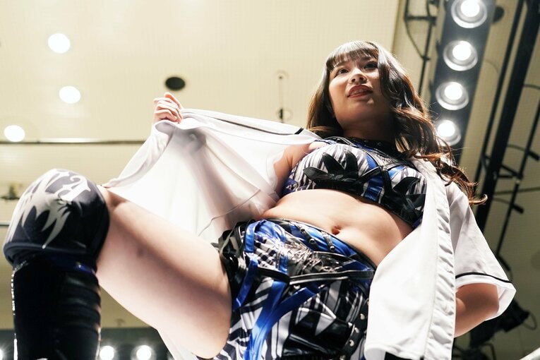 「もし双子じゃなかったら…」“スターダムの女子高生3姉妹”の末妹・妃南15歳に聞く「姉たちに伝えたいこと」《特別グラビア》(34)