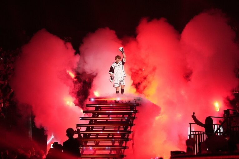 井上尚弥の入場。9月14日、IGアリーナ　©Naoki Fukuda