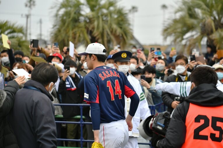 宮崎合宿にはたくさんのファンが駆けつけた　v©︎Hideki Sugiyama