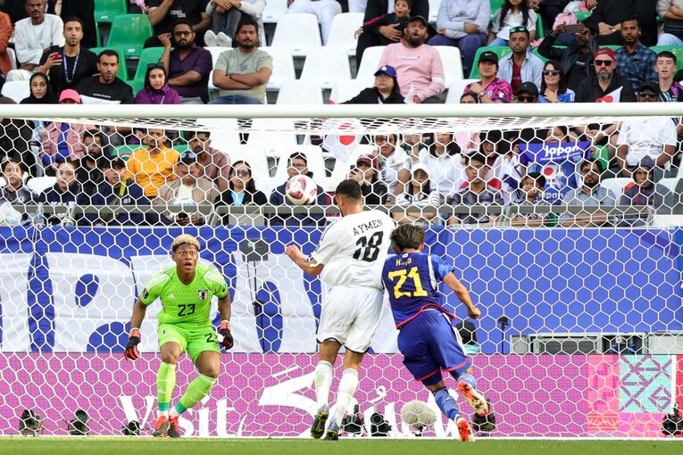 「みんながボールウォッチャーになってしまった」と語るイラク戦の2失点目　©AFP/JIJI PRESS