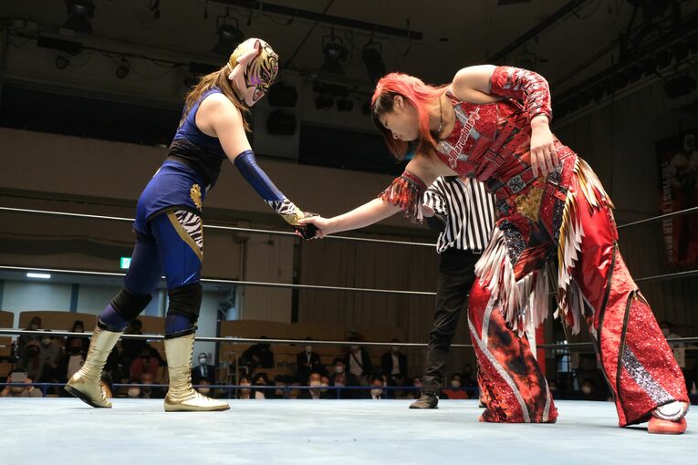 「タイガー・クイーンの涙を見た」佐山聡考案の“新技”で勝利も…彩羽匠戦で崩れかけた女性版タイガーマスクの“謎”(31)