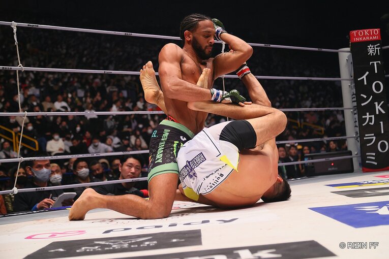 大将戦。ホベルト・サトシ・ソウザvs.AJ・マッキー　©RIZIN FF