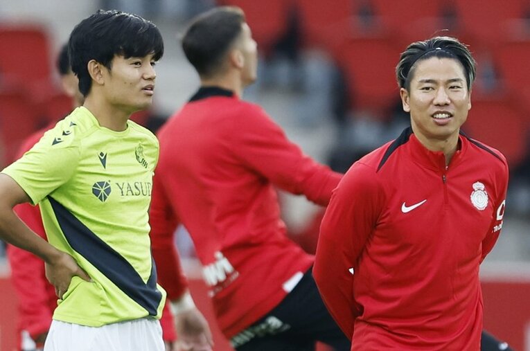 久保建英vs浅野拓磨。スペインでは4年ぶりとなる日本人対決が実現した　©Daisuke Nakashima