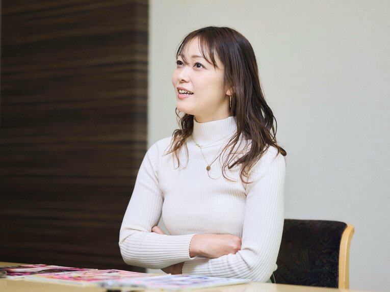 現在の納見佳容さん　©Yuki Suenaga