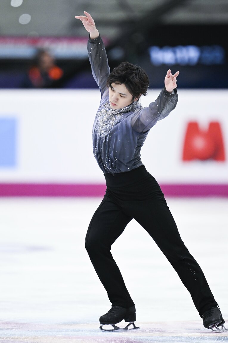 「昌磨のマジックを見せて！」世界王者・宇野昌磨を奮起させたランビエル・コーチの激励…300点超えに「スーパーエキサイティング」(24)