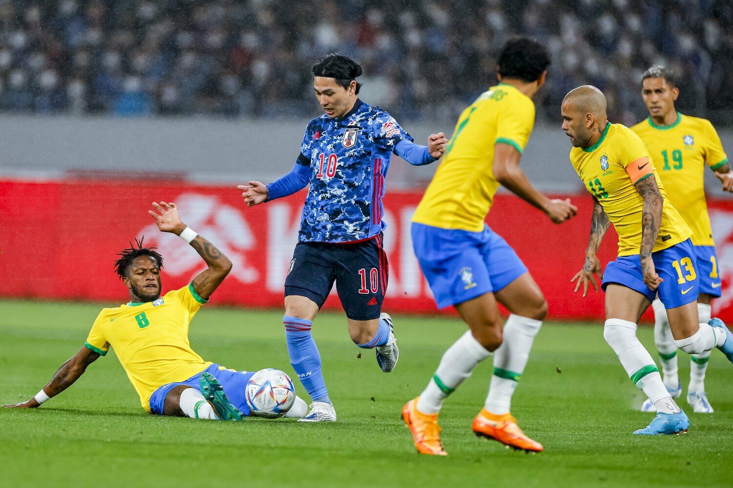 南野の「左ウイング」起用は日本代表でも議論の1つとなっているが、ノースクロフト記者は問題なかったとみている　©Kiichi Matsumoto/JMPA