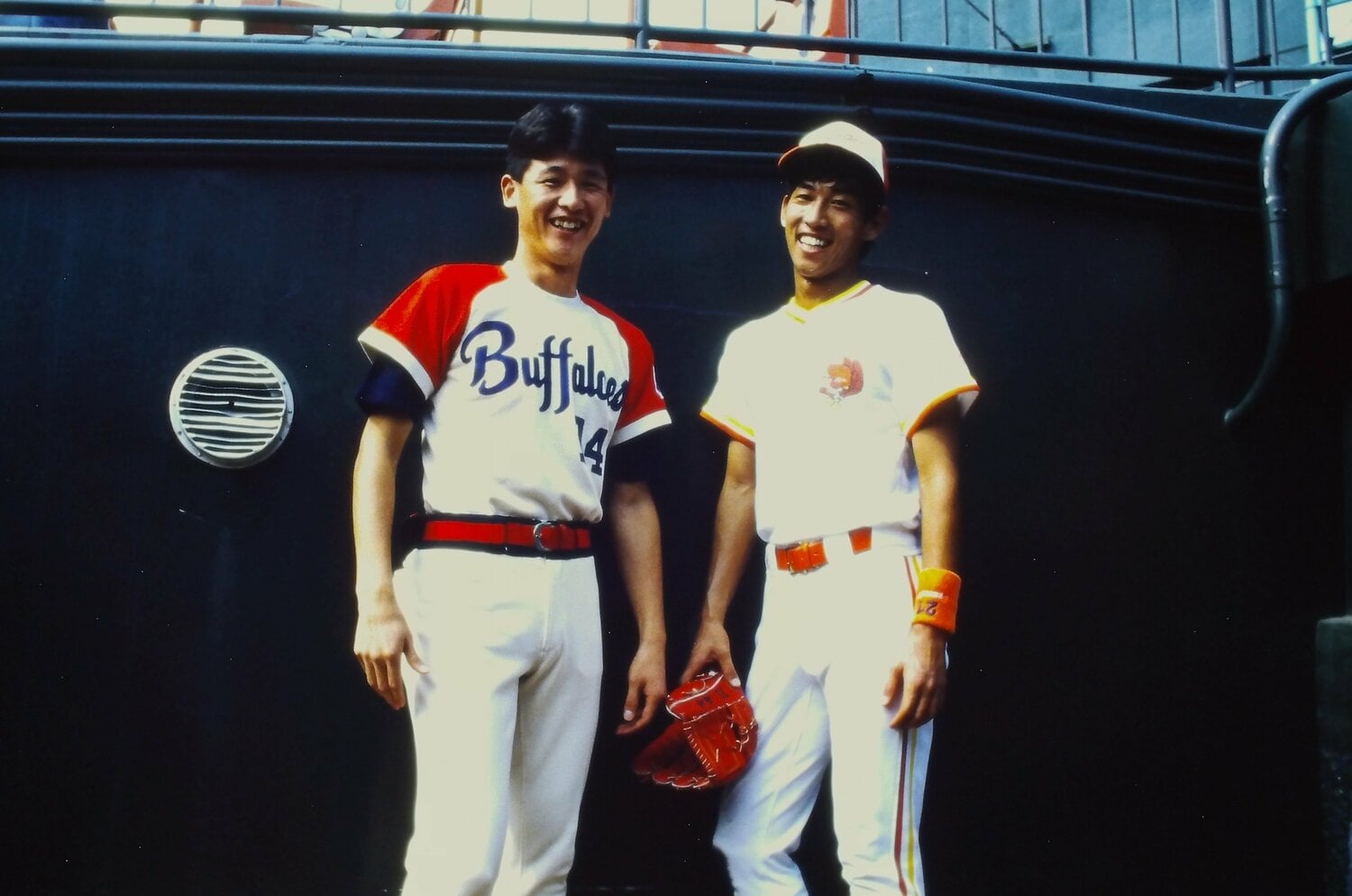 「1年で22完投15勝」1987年“史上最高の新人王争い”を制した阿波野秀幸の西崎幸広への思い「ニシはライバルじゃなく、打倒・西武の同志かな」<Number Web> photograph by Masahiro Nagatomo