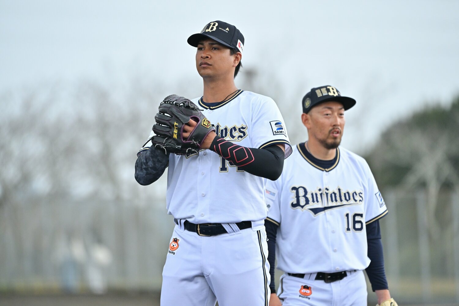 今年２月のキャンプで汗を流す宇田川（後方は平野）　©︎Hideki Sugiyama