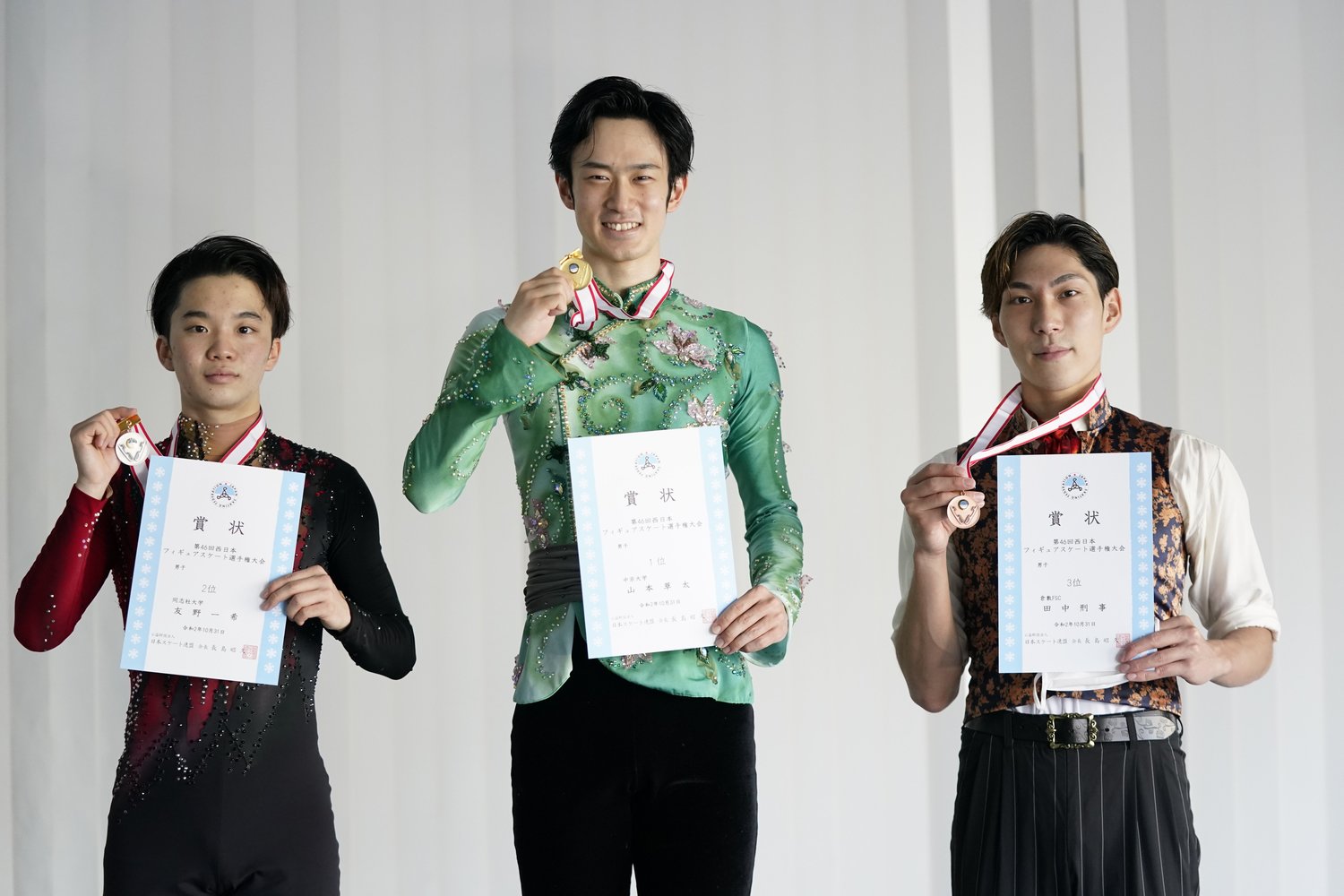 左から2位友野一希、1位山本草太、3位田中刑事 (C)Nobuaki Tanaka