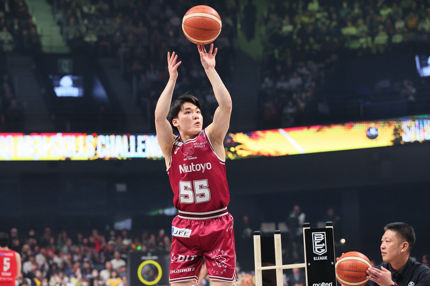 今季加入の川崎で存在感を見せている岡田　©︎B.LEAGUE