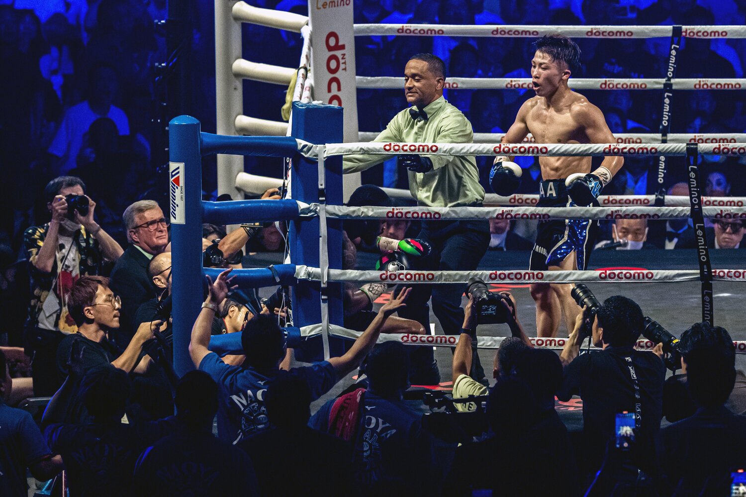 圧巻のTKO勝利の瞬間　©Takuya Sugiyama