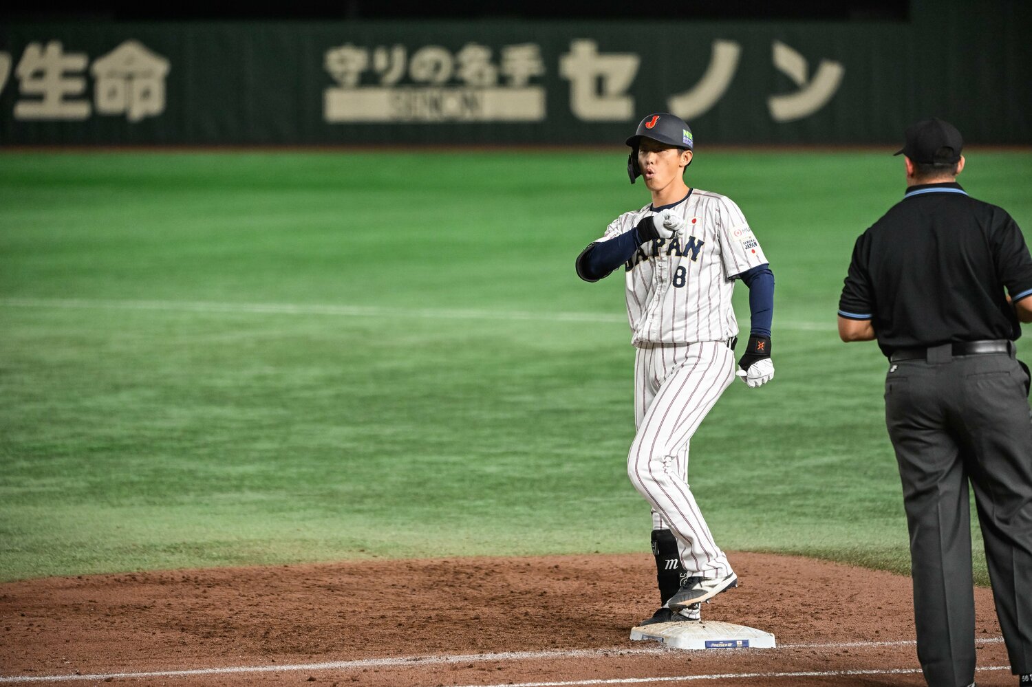 4点差を追う9回に先頭打者できっちりとヒットを放ち出塁した辰己　©︎Nanae Suzuki