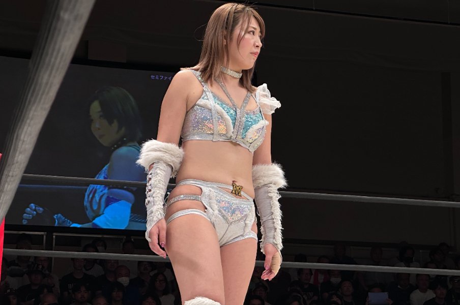 “フェリス卒お嬢様タッグ”も結成…人気女子レスラー・桜井麻衣が“狂乱の貴婦人”から変化した理由とは？「意外と人の言葉をよく聞くタイプ（笑）」＜Number Web＞ photograph by Norihiro Hashimoto