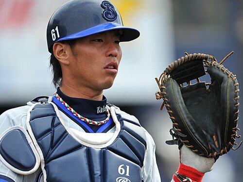 非売品‼️美品‼️横浜ベイスターズサイン入り武山慎吾選手　捕手　ヘルメット 正捕手のテーマ”を自分の応援歌に。横浜・武山真吾が扇の要になる日