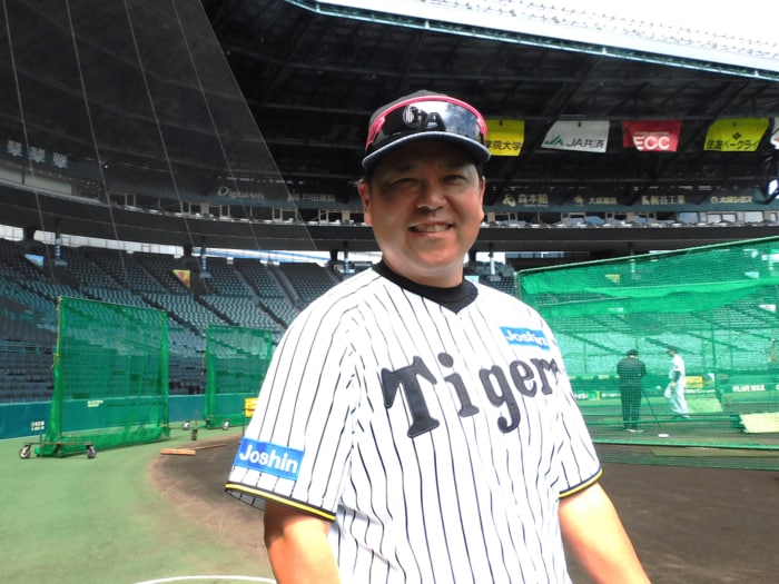 かつて「親バカ采配」批判も…“ノムさんの息子”野村克則52歳の今「首位阪神の名コーチに」「20年間コーチ業…原点は父・野村克也との“最後の1年”」＜Number Web＞ photograph by NumberWeb