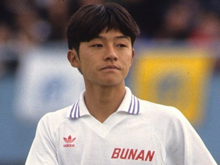 高校サッカー消えた天才得点王「選手権がピークでした」異様な“アイドル人気”に戸惑い「女子100人超が2月14日、自宅近くへ…校庭にも」―2025上半期 BEST3<Number Web> photograph by Yow Kobayashi/全国高体連記録部