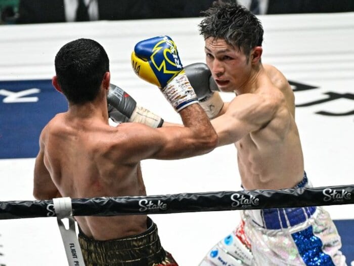 「会長、すいません…」ユーリ阿久井政悟を変えた“忘れがたい中谷潤人戦”…地方のハンディを克服して“岡山県ジム初の世界王者”になるまで<Number Web> photograph by Hiroaki Yamaguchi