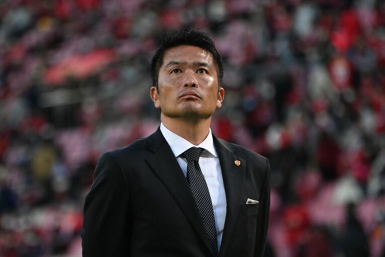 レネ・ヴァイラーの退任に伴い、岩政大樹監督が誕生した