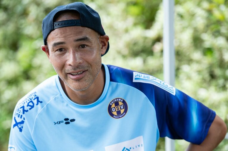 元サッカー日本代表・高原直泰（43歳）。自ら立ち上げた沖縄SVで選手兼監督兼代表を務める　©Nanae Suzuki