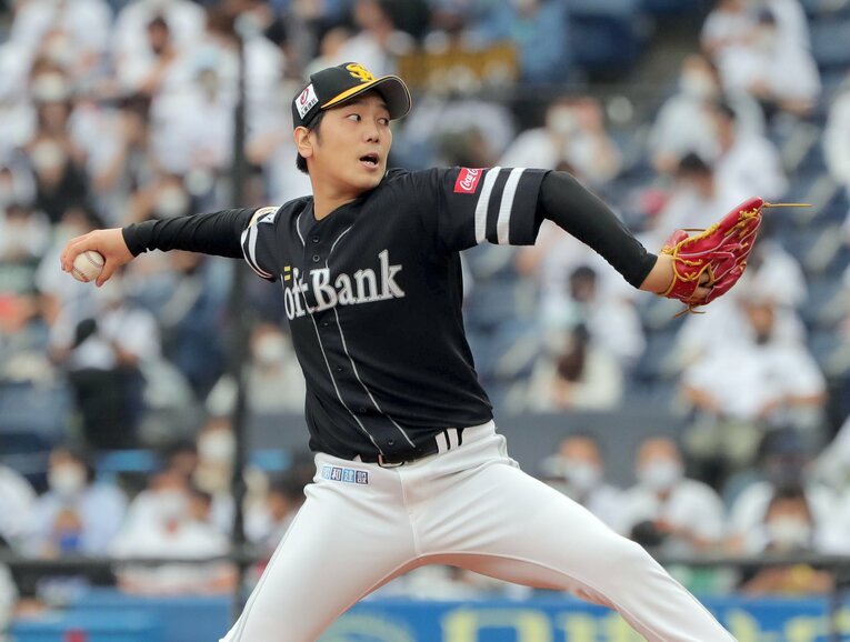 20年最多勝に輝き、21年に年俸1億円（推定）に到達した石川 ©Sankei Visual