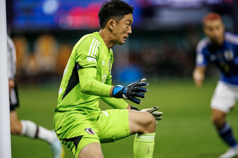 ドイツに9本の枠内シュートを浴びながら、PKによる1失点に抑えた権田修一。試合後、プレーヤー・オブ・ザ・マッチに選出された　©Kiichi Matsumoto/JMPA