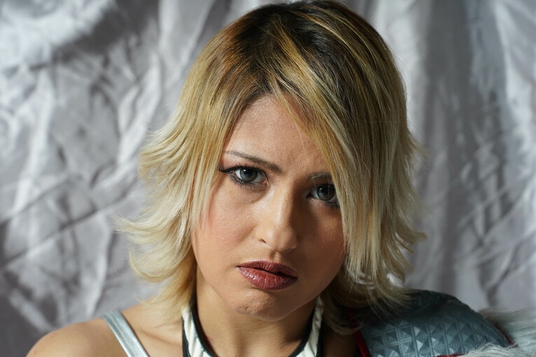 「あんなにいい人いないよ。ただ…」引退の危機を乗り越えたジュリアが語るスターダム王者・朱里への“ジェラシー”《特別グラビア》(24)