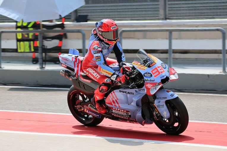 23年型ドゥカティで周回を重ねるマルク・マルケス　©Satoshi Endo