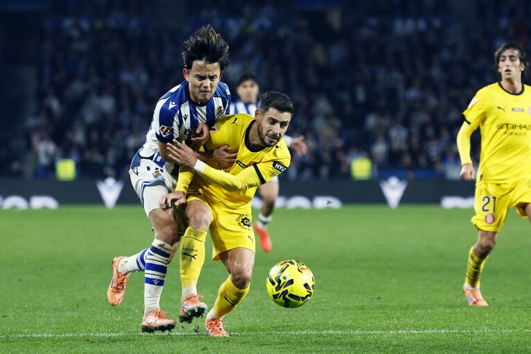 “監督解任”3連敗に傷心の久保建英「冬の移籍、さすがにない」と日本代表戦後に語ったが…「大ブーイングのサポーターに感謝」ソシエダ危機のリアル(11)