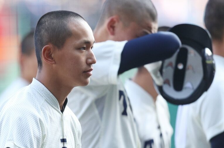 大阪桐蔭のエースで主将・前田悠伍（写真は今年のセンバツ） ／ photograph by JIJI PRESS