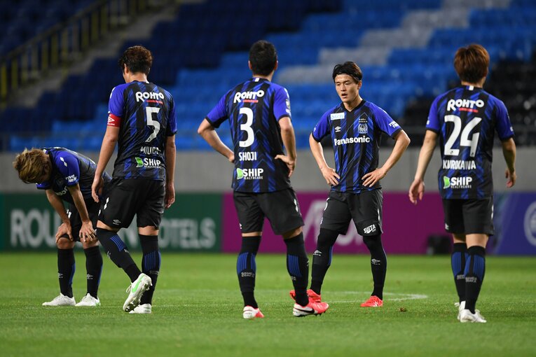 活動休止期間もあり、2021年序盤のガンバは本当に苦しんだ　©Getty Images