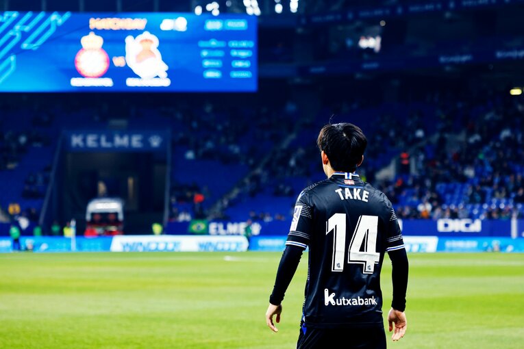 「クボの鮮烈ボレーに加えて…」“ハイライトだけではもったいない”ソシエダ久保建英の飛躍を現地撮影「特筆すべきはゴール直前の守備」(14)