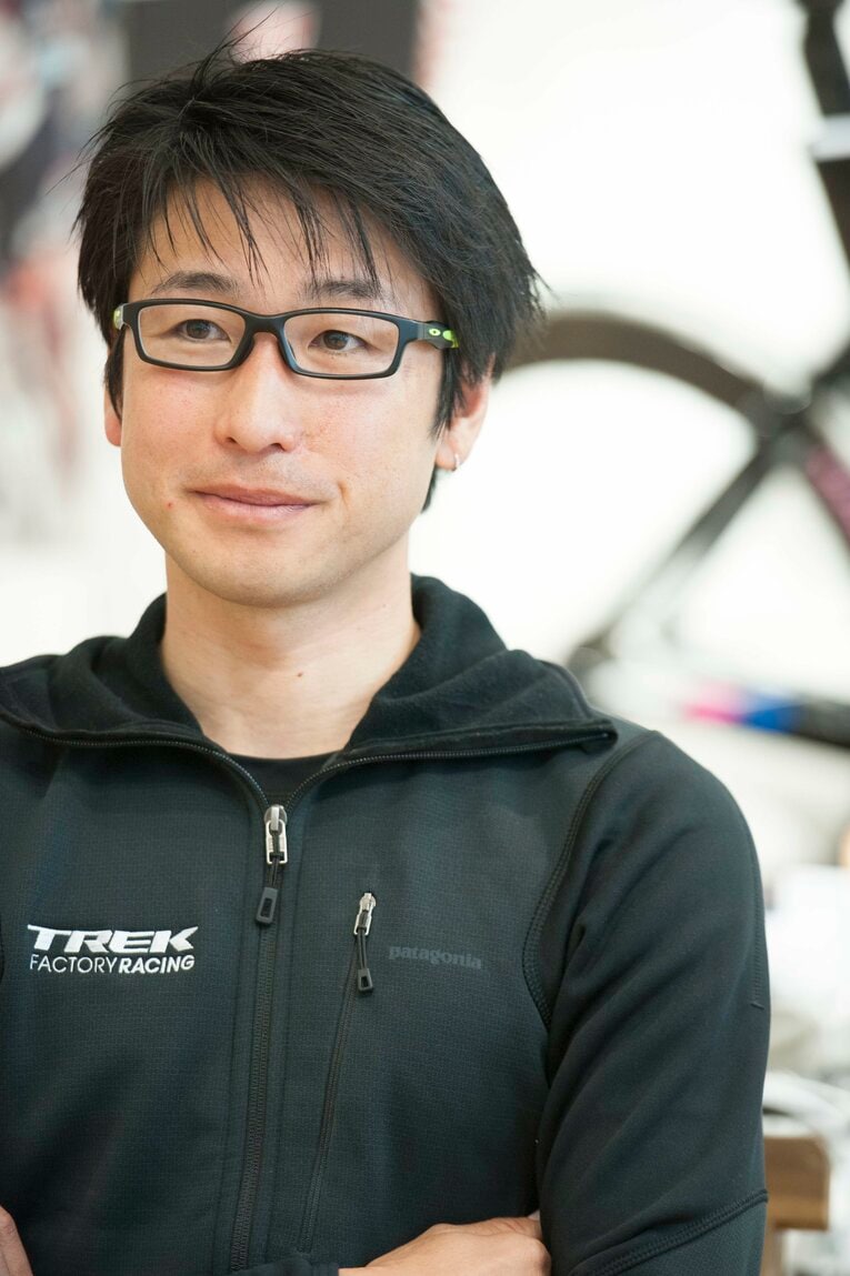 2014年、『Number Do』の取材を受ける別府　©BUNGEISHUNJU