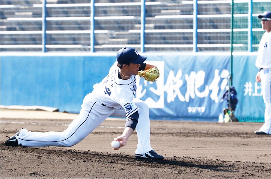 西武期待の新サブマリン、與座海人。牧田和久から継ぎ、高橋礼を追う。<Number Web> photograph by Kyodo News