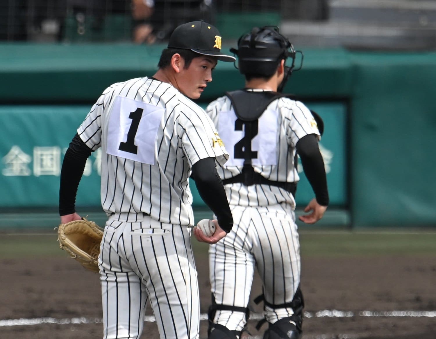 明徳義塾戦は6回139球2失点でマウンドを降りた風間球打（ノースアジア大明桜）。その後、後続も明徳打線につかまり、2回戦で姿を消した　©Sankei Shimbun