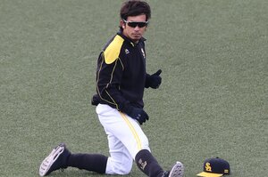 ドラ1風間球打ら若手に交じって柳田悠岐は黙々、元気な松田宣浩の“心打たれる行動”とは《ホークス“C組キャンプ”レポ》