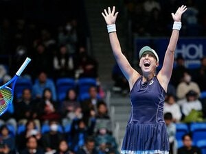 SNSでは笑顔で日本観光も……。ツアー終盤の知られざる過酷さ。