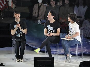 羽生結弦のあまりに深いスケート愛。アイスショーで語った仲間と幸福。＜Number Web＞ photograph by Kyodo News