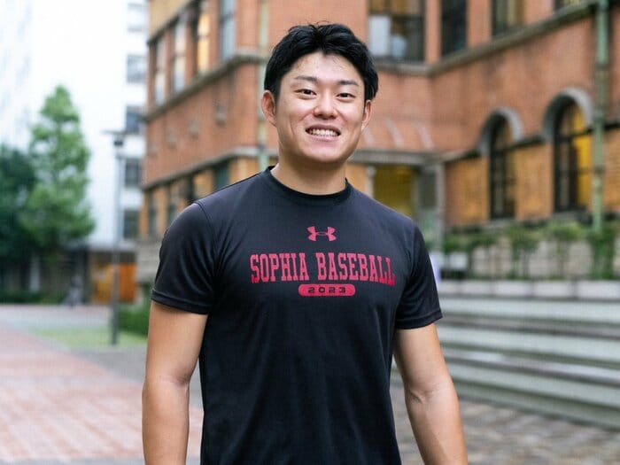 ドラフトウラ話《西武育成6位指名》最速153キロ、デッドリフトは240kg…でも所属は3部リーグ “偏差値70超”「名門大の帰国子女」はなぜプロの道へ？＜Number Web＞ photograph by Asami Enomoto