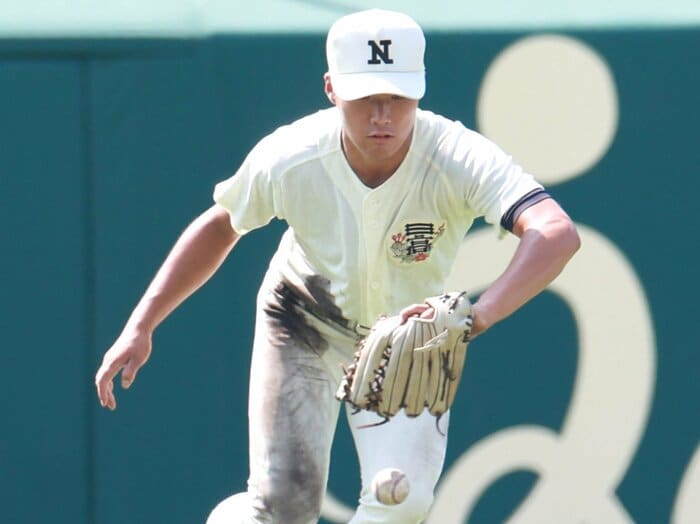 「あんなエラーなんて…やっぱり甲子園なのかな」今夏の魔物は“外野に棲んでいる”!? 選手が語った「レフトにまさかのミス続出」ミステリーのワケ＜Number Web＞ photograph by Sankei Shimbun