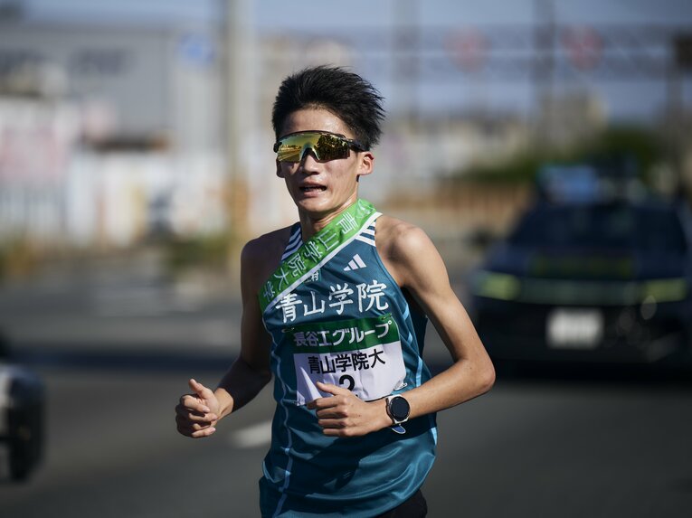 学生三大駅伝デビューとなった昨年11月の全日本大学駅伝では3区を走って区間5位　©︎Yuki Suenaga