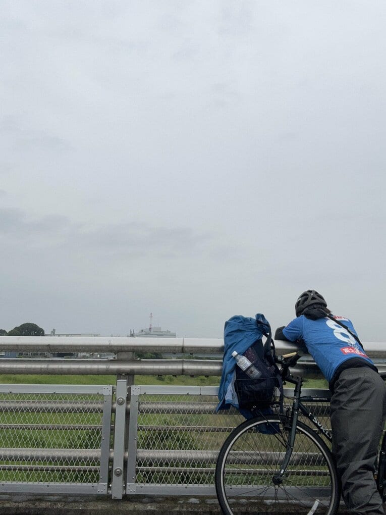 相模川付近で「もう疲れた。ヤバし。」とツイート（小野田治矢さん提供）