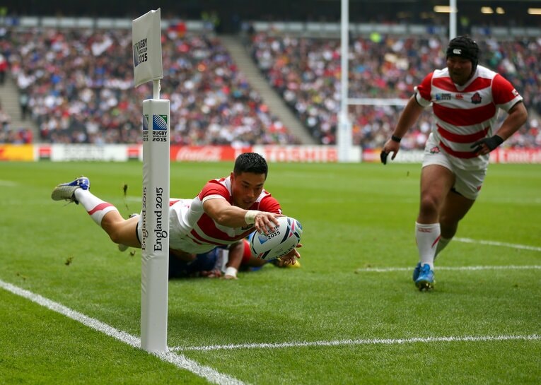 2015年W杯サモア戦で見せた「ニンジャ・トライ」。アシストしたPR畠山健介（右）も同じMLRでプレーしている　©Getty Images