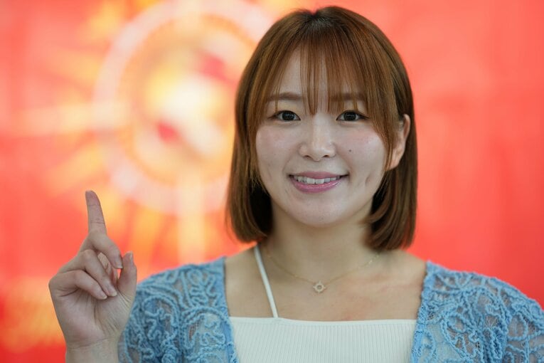 笑顔の太陽神Sareee　©Essei Hara